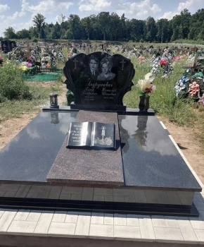 Памятник двойной 129